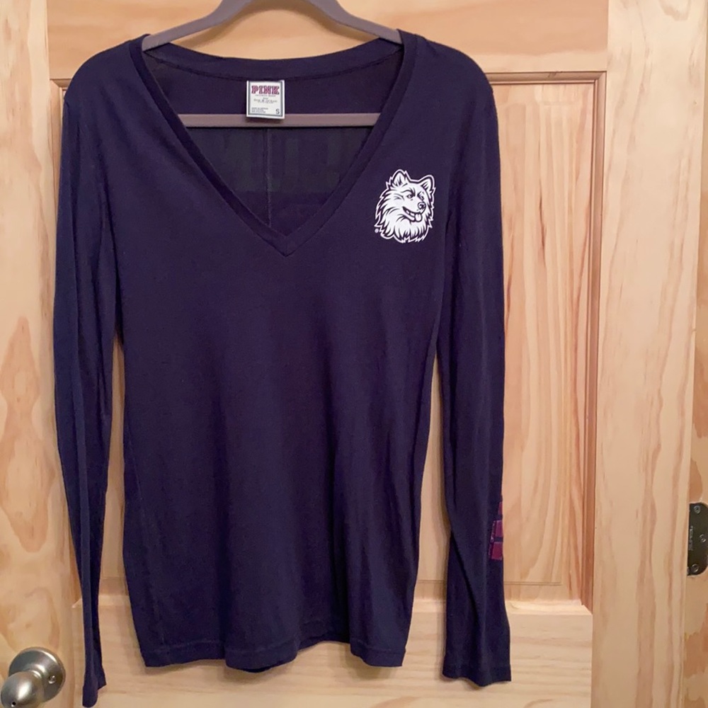 uconn huskies long sleeve top